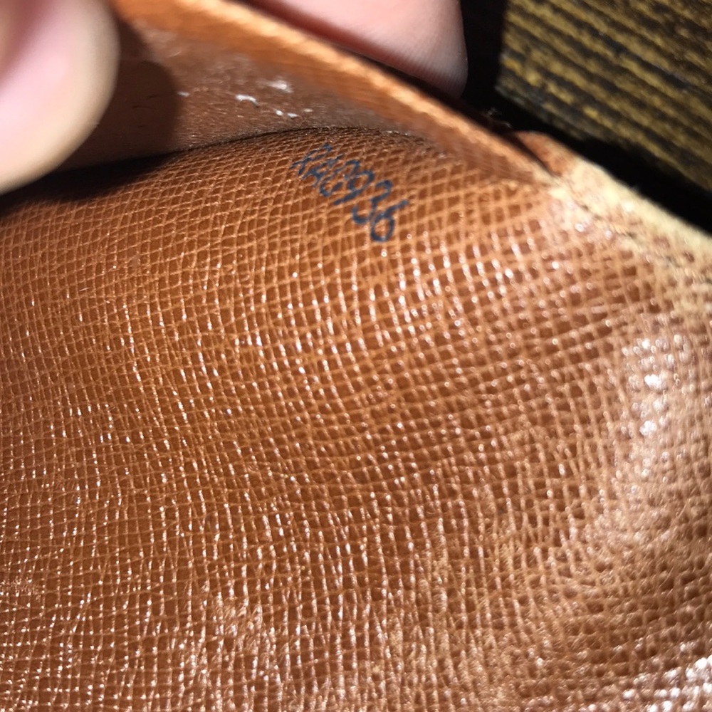 Vintage Louis Vuitton Tresor wallet - Picture 8 of 10